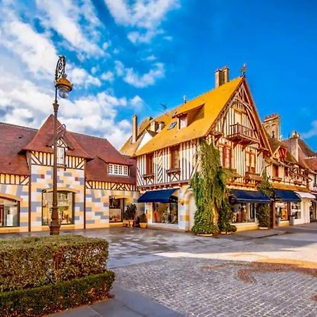 Le Camaieu Довиль Экстерьер фото